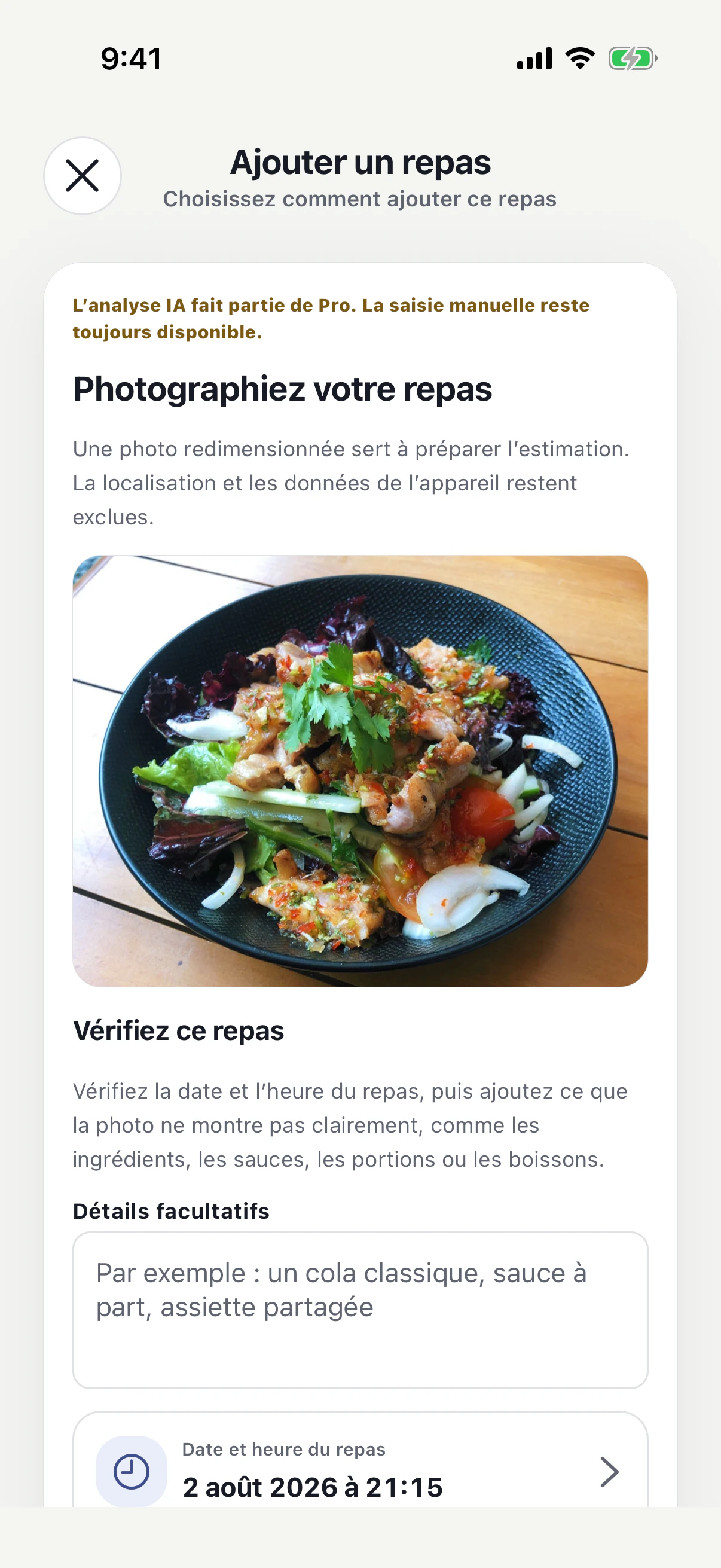 Écran Cross Calories montrant une photo de repas avant l’estimation